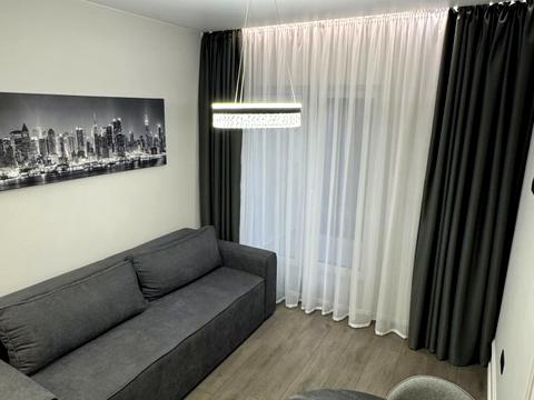 квартира по адресу Краснова ул., 1-В