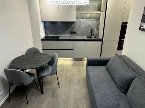 квартира по адресу Краснова ул., 1-В