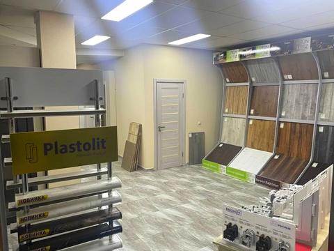 комерційна за адресою Володимира Івасюка вул., 76а