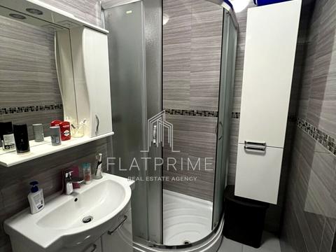 квартира за адресою Академіка Єфремова вул. (Командарма Уборевича), 8-А