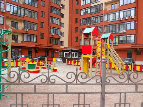 квартира за адресою Академіка Єфремова вул. (Командарма Уборевича), 8-А