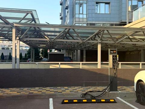 паркомісце за адресою Трускавецька вул., 6-В