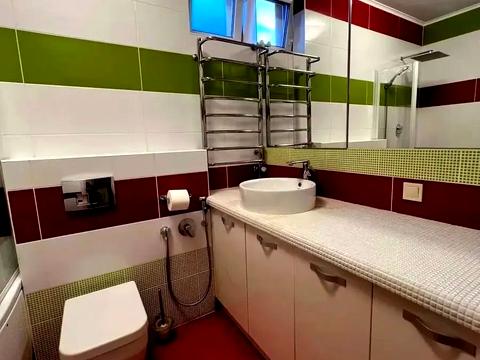 квартира за адресою Регенераторна вул., 4 к4