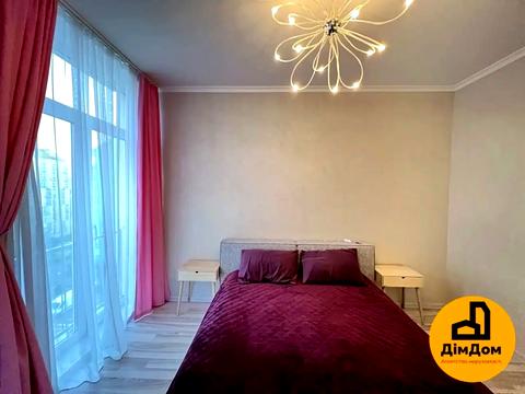 квартира за адресою Регенераторна вул., 4 к4