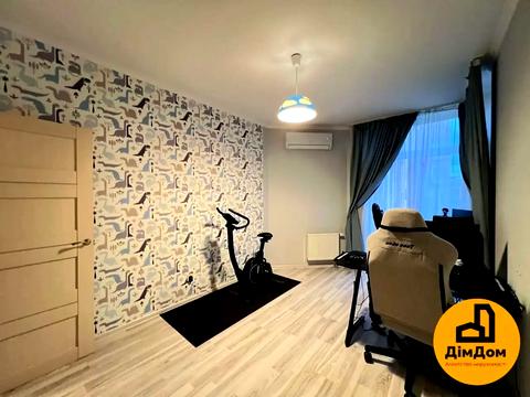 квартира за адресою Регенераторна вул., 4 к4