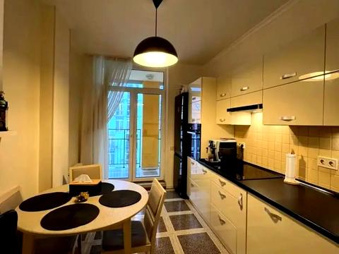 квартира за адресою Регенераторна вул., 4 к4