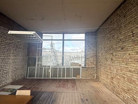 коммерческая по адресу Радистов ул., 64