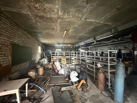 коммерческая по адресу Радистов ул., 64