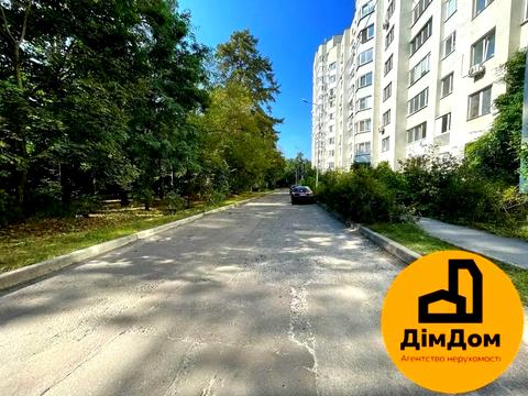 квартира за адресою Миколи Хвильового вул., 1