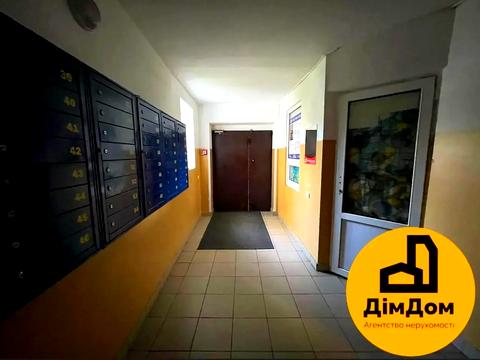 квартира за адресою Миколи Хвильового вул., 1