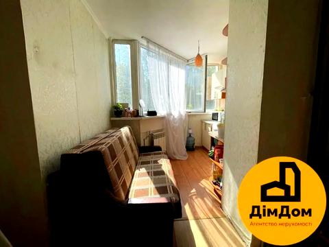 квартира за адресою Миколи Хвильового вул., 1