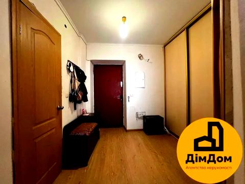 квартира за адресою Миколи Хвильового вул., 1