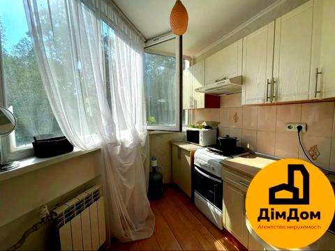 квартира за адресою Миколи Хвильового вул., 1