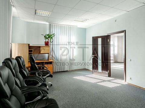 комерційна за адресою Євгена Коновальця вул. (Щорса), 32