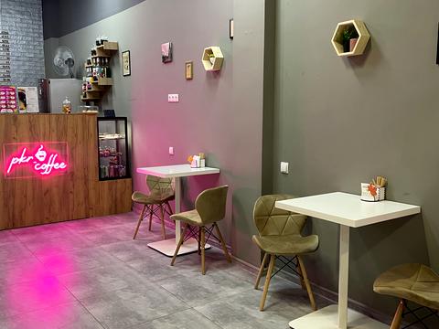 комерційна за адресою Трудова вул., 6-А