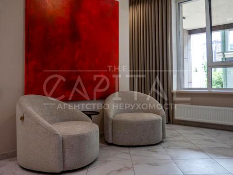 комерційна за адресою Василя Тютюнника вул. (Анрі Барбюса), 1