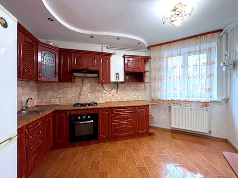 квартира за адресою Василя Симоненка вул., 35