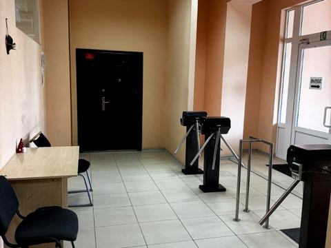 комерційна за адресою Колективна вул., 10