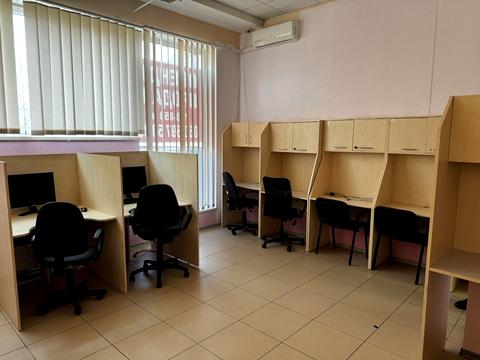 комерційна за адресою Колективна вул., 10