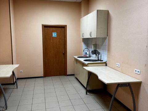 комерційна за адресою Колективна вул., 10