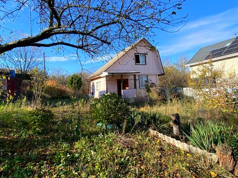 будинок за адресою Черешнева