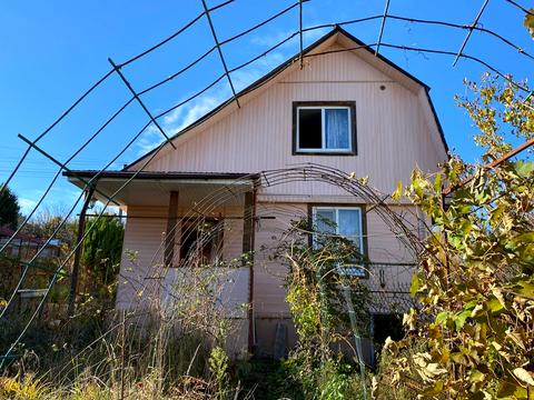 будинок за адресою Черешнева