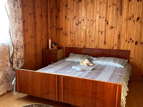 будинок за адресою Черешнева