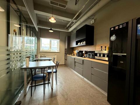 комерційна за адресою Сім'ї Прахових вул. (Гайдара), 50