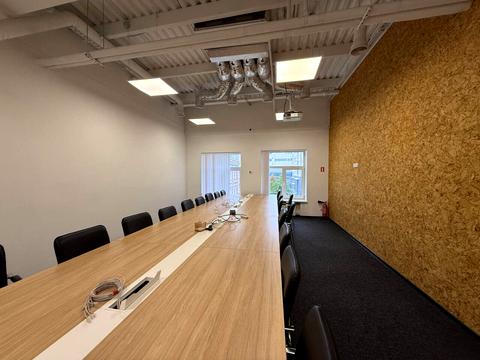 комерційна за адресою Сім'ї Прахових вул. (Гайдара), 50