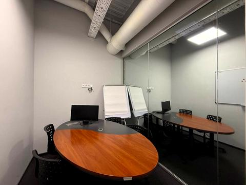 комерційна за адресою Сім'ї Прахових вул. (Гайдара), 50