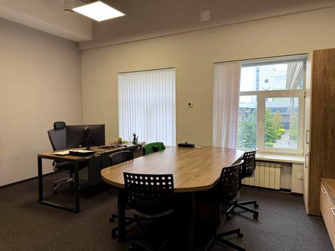 комерційна за адресою Сім'ї Прахових вул. (Гайдара), 50