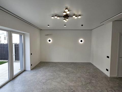 дом по адресу Лунная ул.