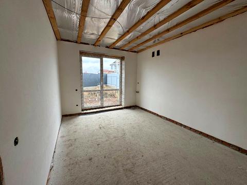 будинок за адресою Лучанська