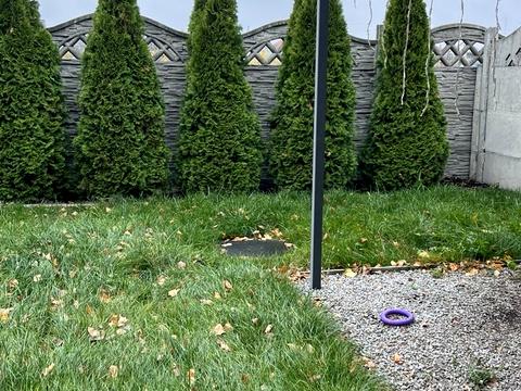 будинок за адресою с. Погреби, Центральна