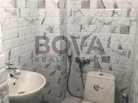 комерційна за адресою Драгоманова вул., 2-А