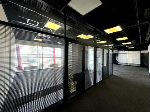 комерційна за адресою Вадима Гетьмана вул., 6