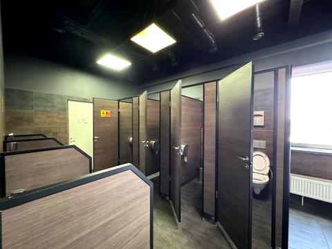 комерційна за адресою Вадима Гетьмана вул., 6