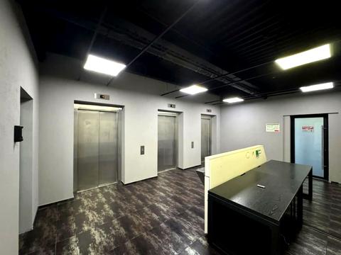 комерційна за адресою Вадима Гетьмана вул., 6