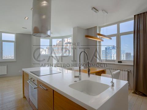 квартира за адресою Воскресенська вул., 14-Б