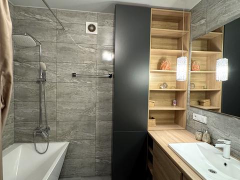 квартира за адресою Володимира Антоновича вул. (Свердлова), 36