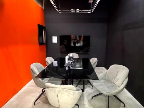 комерційна за адресою Богдана Хмельницького вул., 19