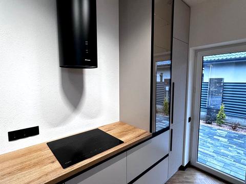 дом по адресу успішна