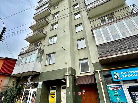 коммерческая по адресу Степана Бандеры ул., 37