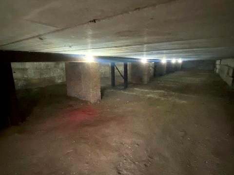 комерційна за адресою Праці просп., 2-а