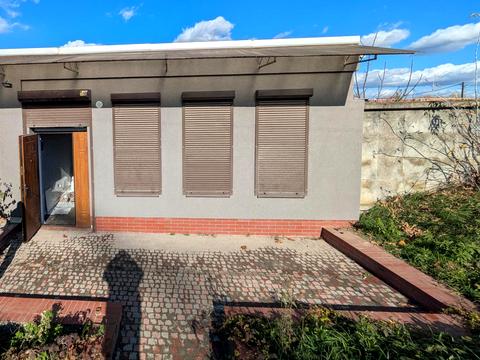 комерційна за адресою Івана Макуха вул., 41а