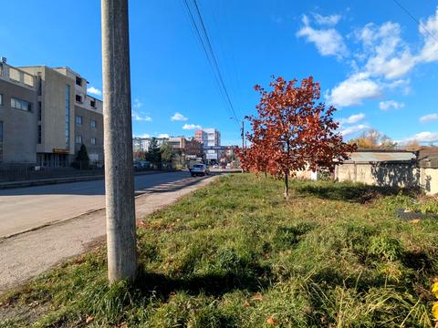 комерційна за адресою Івана Макуха вул., 41а