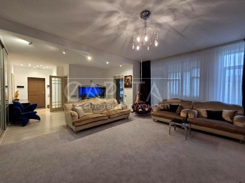 квартира за адресою Старонаводницька вул., 13