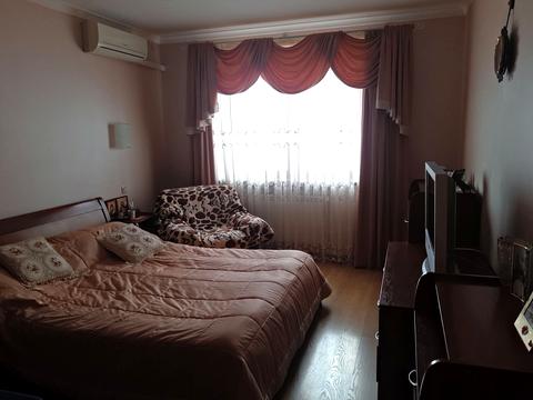 квартира за адресою Анни Ахматової вул., 13