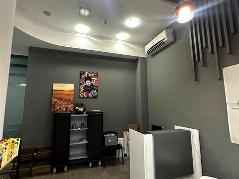 коммерческая по адресу Андрея Верхогляда ул. (Михайла Драгомирова), 20-А