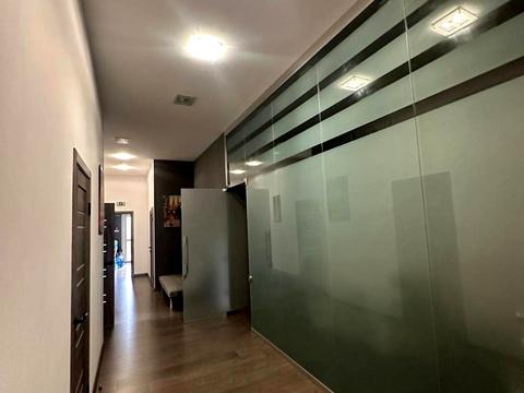 коммерческая по адресу Андрея Верхогляда ул. (Михайла Драгомирова), 20-А